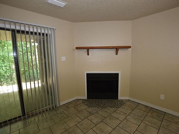 4th image of 2314 Lakeshore Dr #1-19