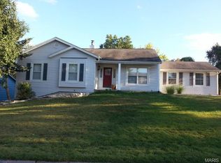 2 Cedar Glen Ct, Weldon Spring, MO 63304