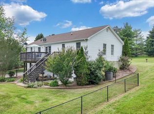 1700 Bluewater Dr, Moneta, VA 24121