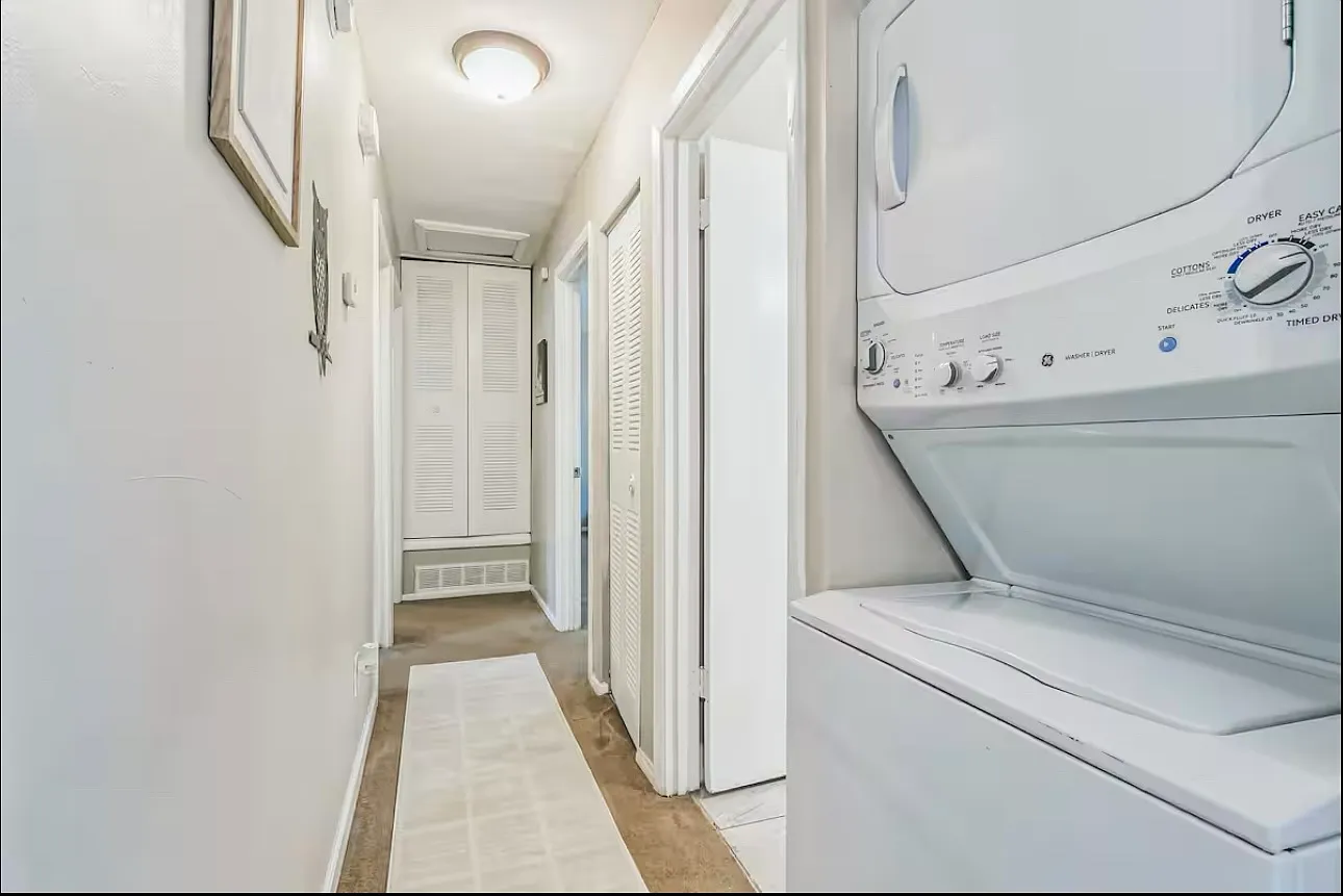 3 bed, 1288 sqft, $3,500 — Photo 2