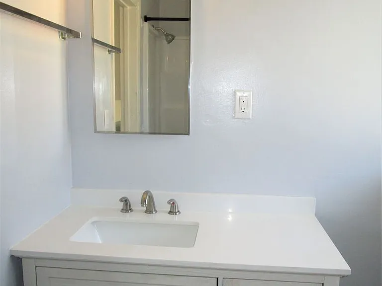 11390 Loma Vista Dr — Photo 6