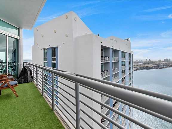 4th image of 325 Biscayne Blvd #Lph26