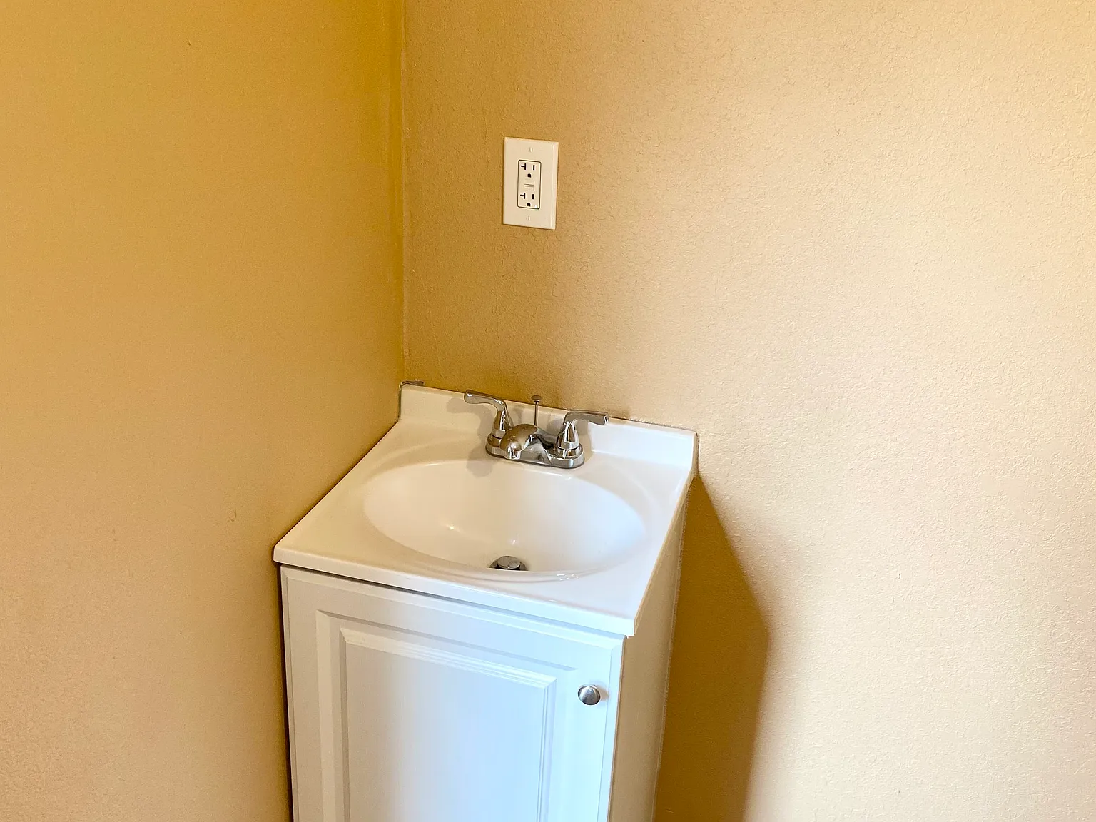 1 bed, $550 — Photo 3