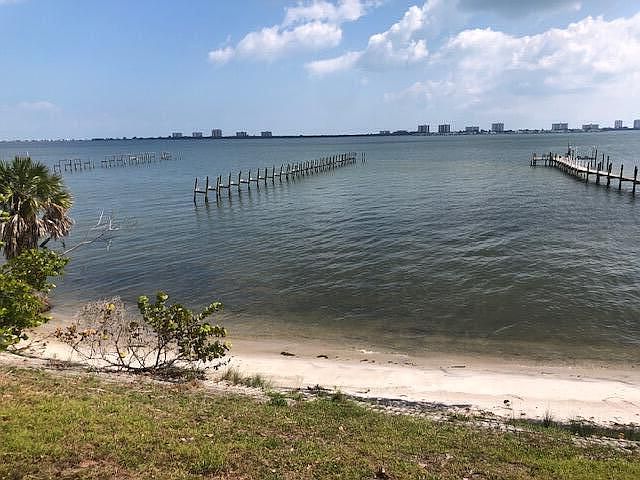 1st image of 12835 S Indian River Dr