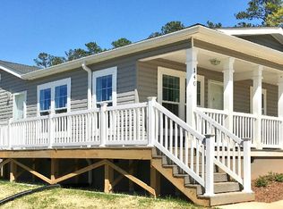 140 Bob White Ln, Newnan, GA 30263