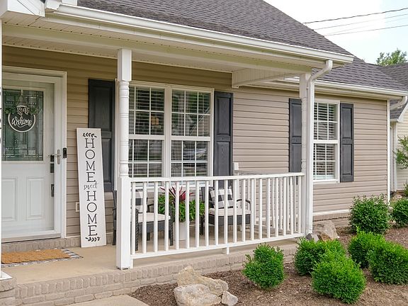 3rd image of 3420 Hardwood Dr