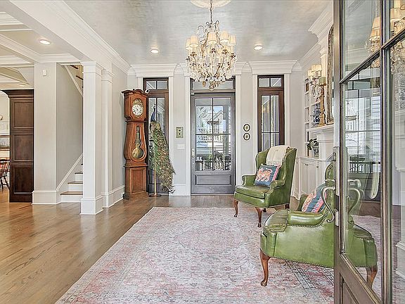 HUGE Foyer