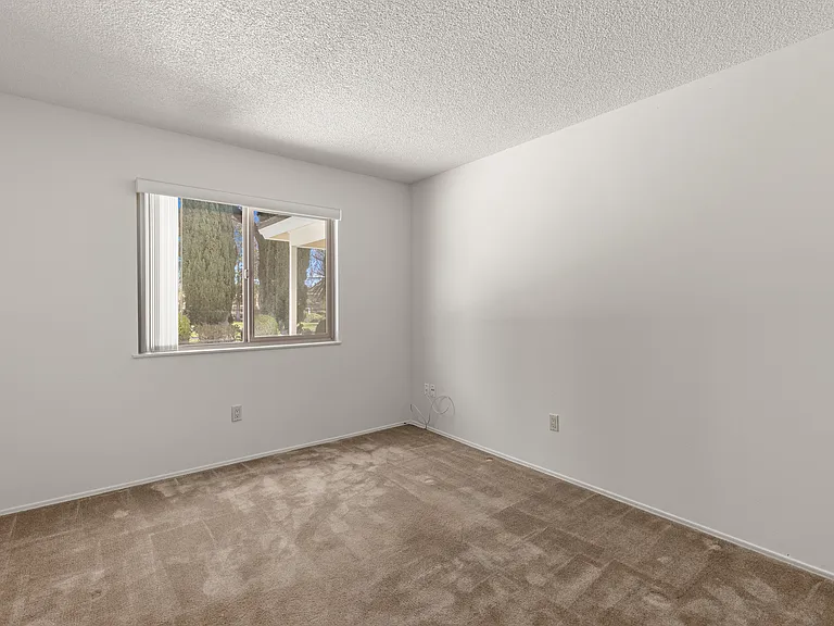17305 Campillo Dr — Photo 26