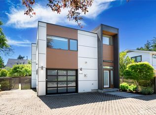 9020 2nd Ave NE, Seattle, WA 98115