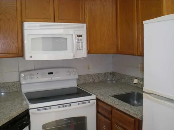 3868 NE 169th St APT 305, North Miami Beach, FL 33160