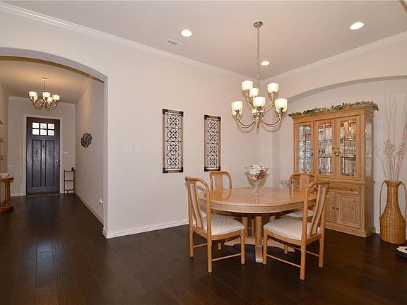 2nd image of 2313 Brittany Ave
