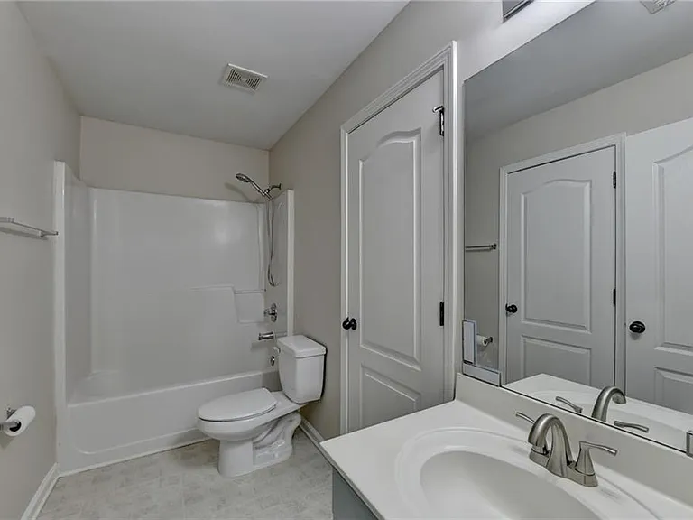 522 Suwanee Oaks Dr — Photo 44