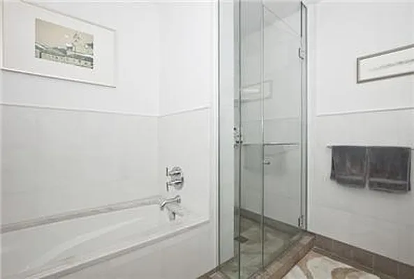 Sold by Eychner | media 23