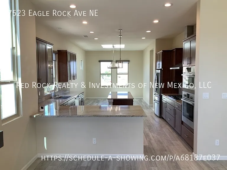 7523 Eagle Rock Ave NE — Photo 6