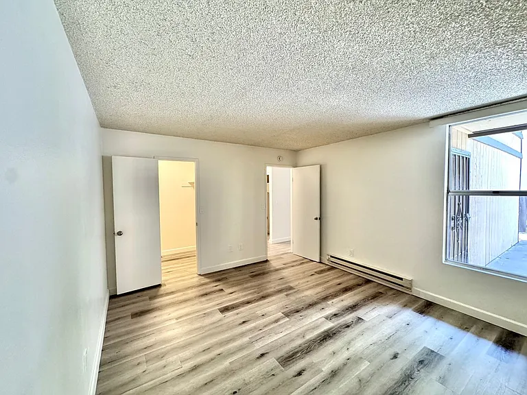 4546 Norwood Street — Photo 16
