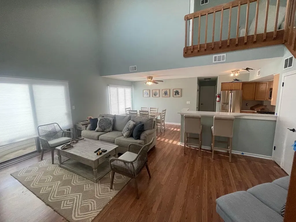 2201 SE Central Ave — Photo 2