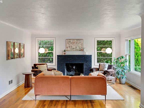 5th image of 1911 SW Marigold St