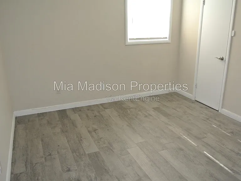 201 Sea Island Dr — Photo 26