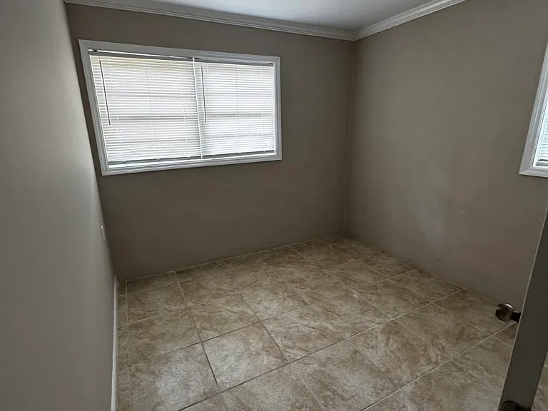 1015 Casa Dr — Photo 13