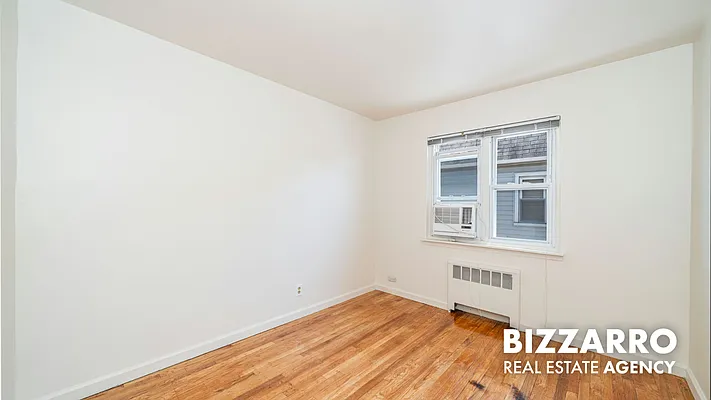 Bedroom, photo 4