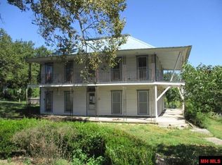 300 W 3rd St, Yellville, AR 72687
