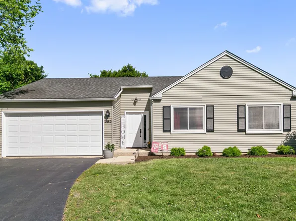 895 Fieldside Ln, Aurora, IL 60504