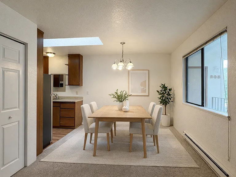 5237 Fauntleroy Way SW — Photo 3
