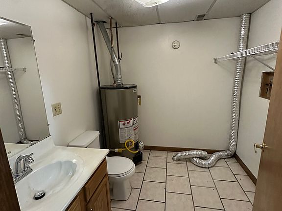 5th image of 1411 33rd St #A