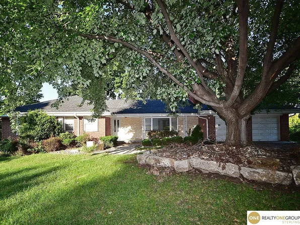 642 S 90th St, Omaha, NE 68114