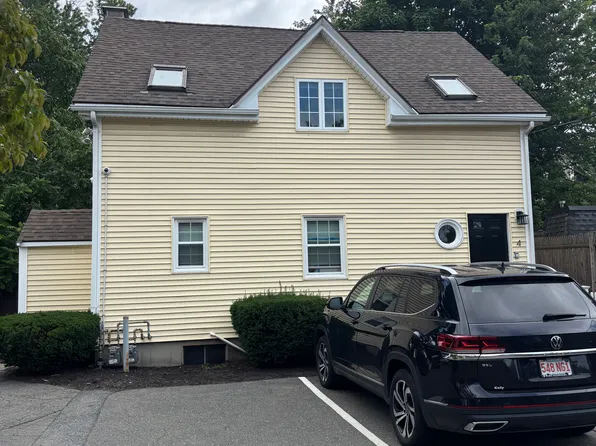 130 Pine St #4, Danvers, MA 01923