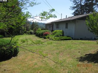 310 NW Woodland Dr, Winston, OR 97496