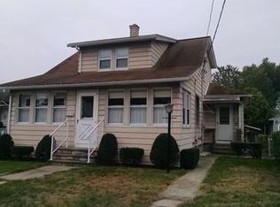 79 Kaveney St, Chicopee, MA 01020