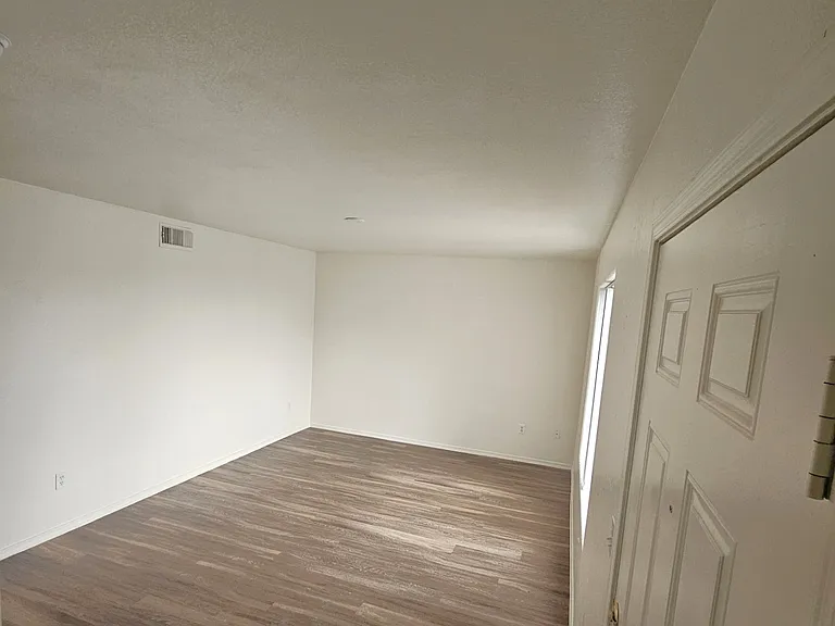Mountain Park Townhomes — Photo 5