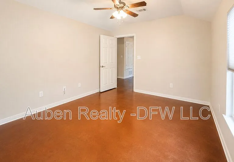 2310 S 3rd St #B — Photo 7