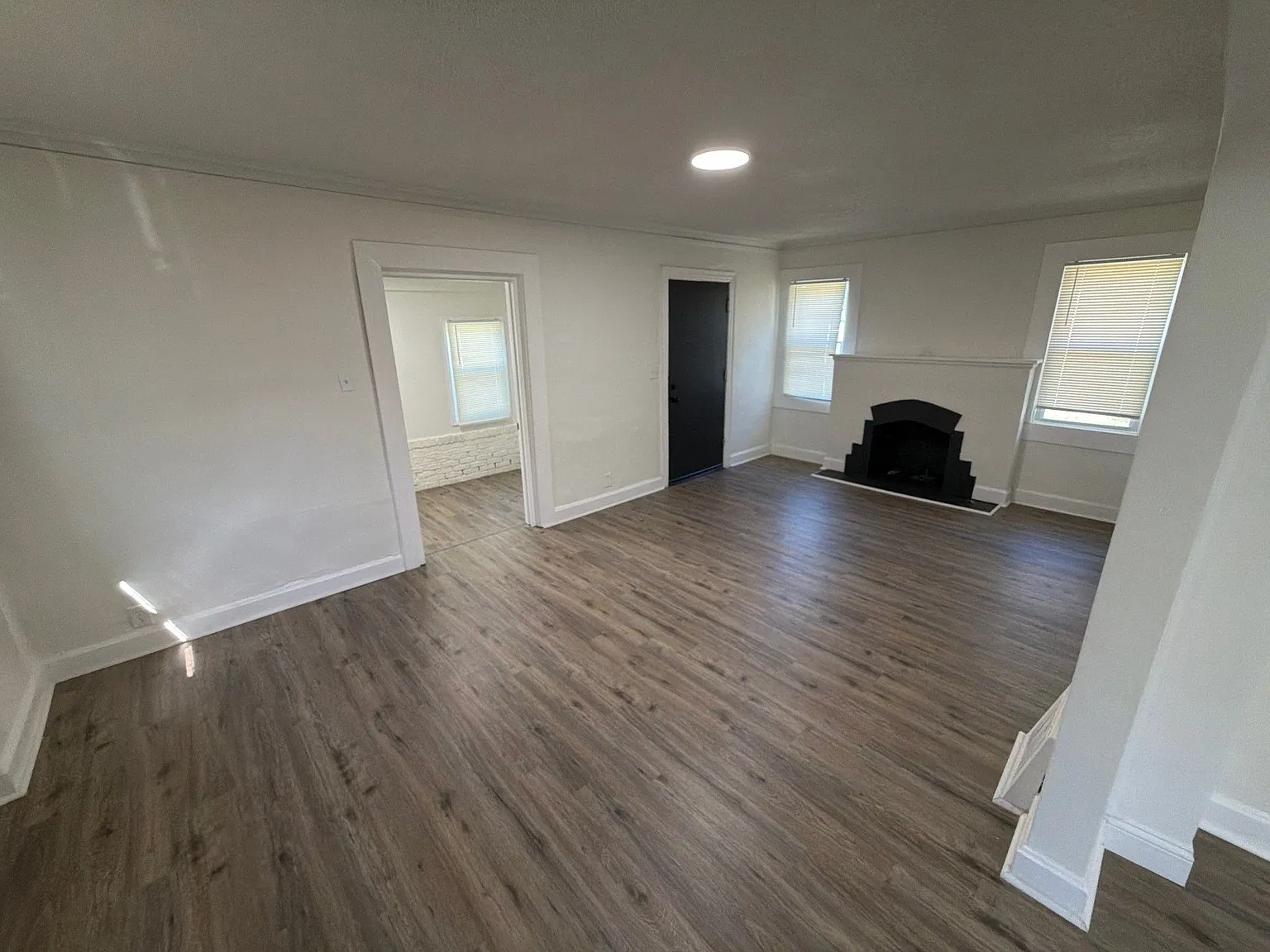 4 bed, 4.0 bath, 1700 sqft, $1,800 — Photo 2