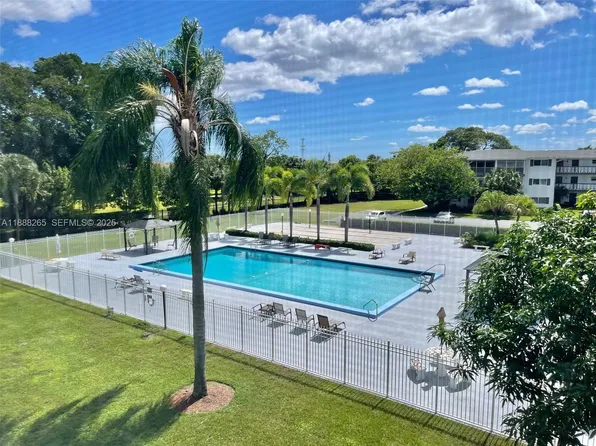 1101 Hillcrest Ct APT 307, Hollywood, FL 33021