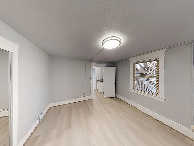 East Union Apartments | Updated Homes Steps from Pike/Pine — Photo 9
