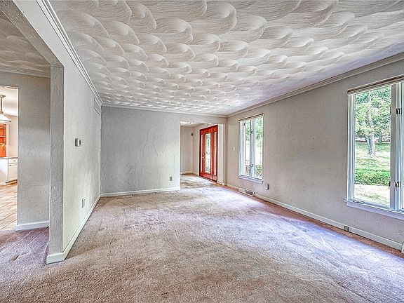 4th image of 5119 Cherry Dr
