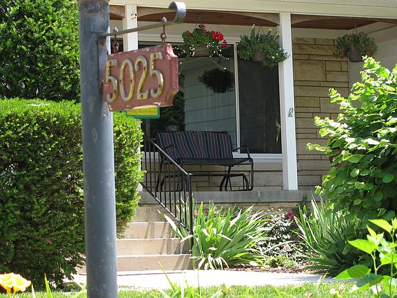 4th image of 5025 S 132nd St