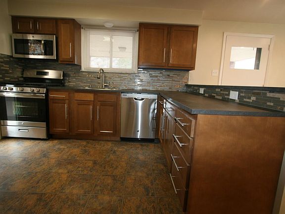 Stainless appliance package