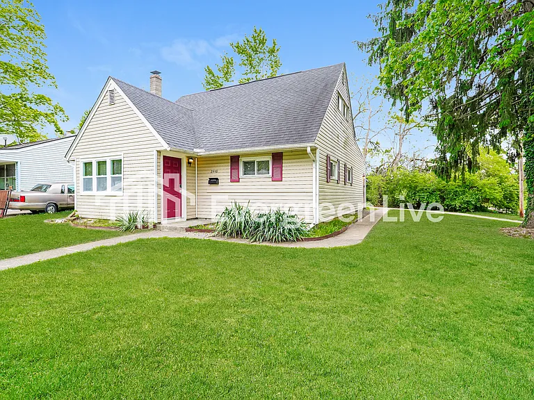 2448 Dawnlight Ave — Photo 2