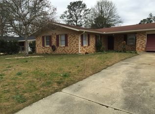 818 Arrowhead Trl, Warner Robins, GA 31088