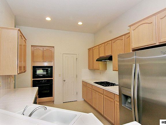 5th image of 1064 Turnberry Dr