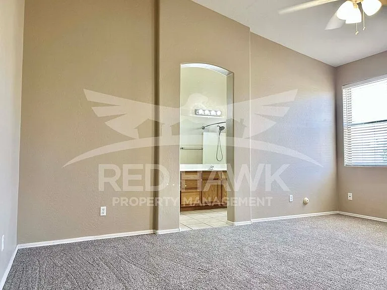 6660 E Roland St — Photo 7