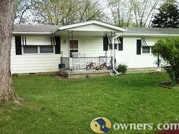 518 Poplar Dr, Windsor, MO 65360