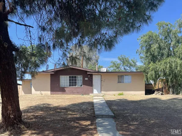 916 Oberlin Ct, Bakersfield, CA 93305