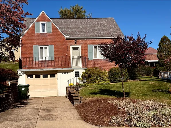4426 E Barlind Dr, Pittsburgh, PA 15227