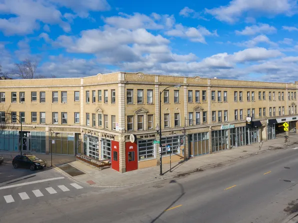 (undisclosed Address), Chicago, IL 60647