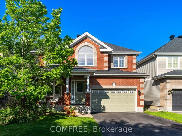 306 Wild Iris Ave, Ottawa, ON K1T 0B7