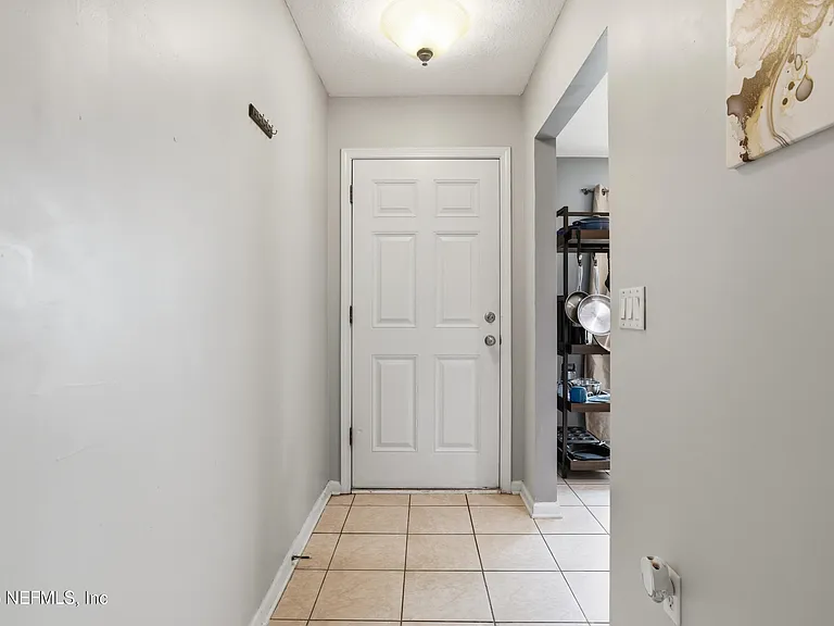 45084 Ingleham Cir — Photo 7
